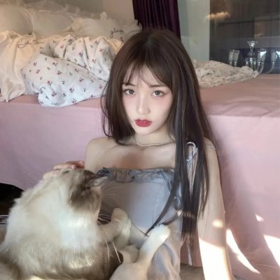 蜜桃女孩